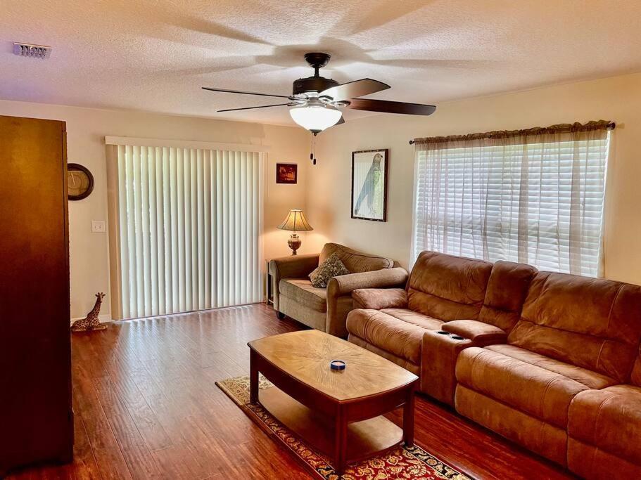 Cozy Modest Home Near Universal Studios/Volcanobay Orlando Kültér fotó